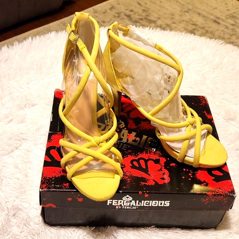 New Fergalicious Yellow heels